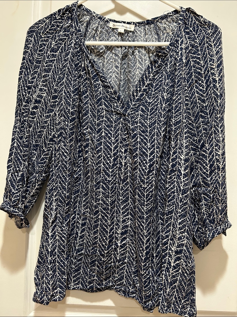 Susan Bristol Navy & White Chevron-Print V-Neck Blouse